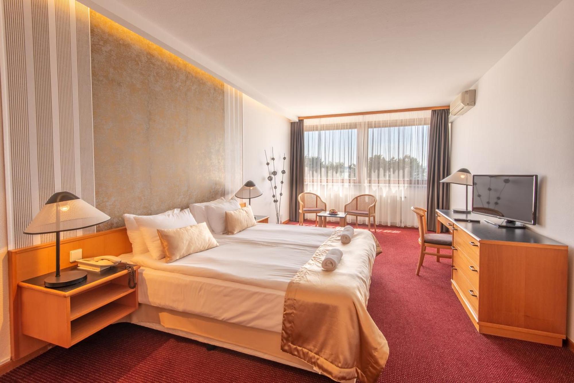 Hotel Club Tihany Exterior foto